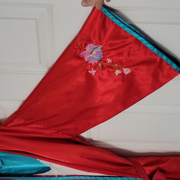 Flora Nikrooz Red Satin Embroidered Kimono - Picture 4 of 10